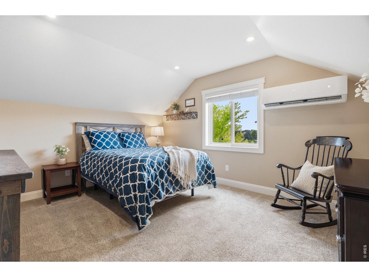 Great non-conforming in-law suite with mini split