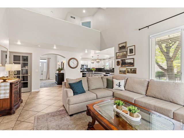 Property Photo 13 Wide Open Floor Plan is Great for Entertaining
