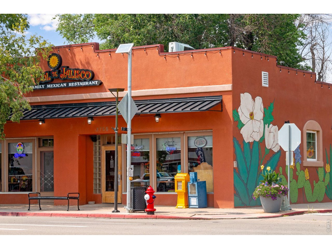 restaurants 