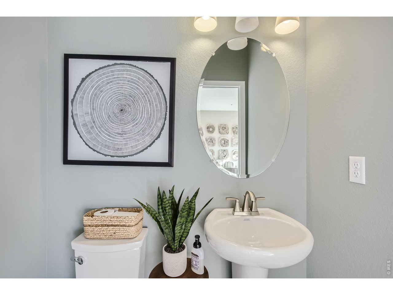 Main level bathroom