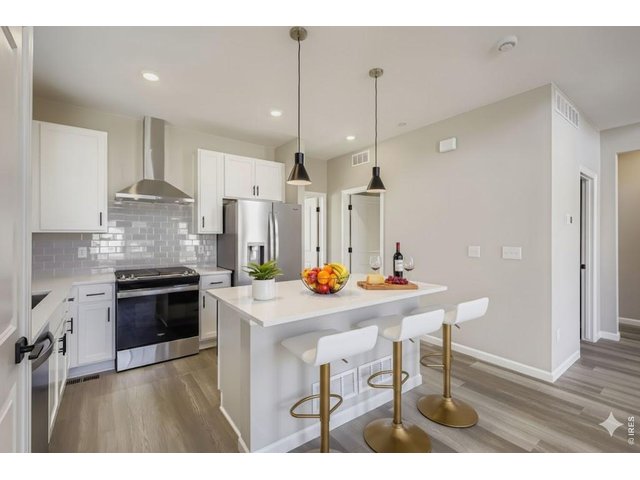 Property Photo 11 Upgraded appliances and modern finishes