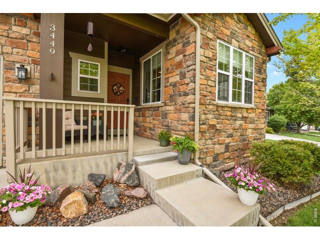 Property Photo 1 Front porch