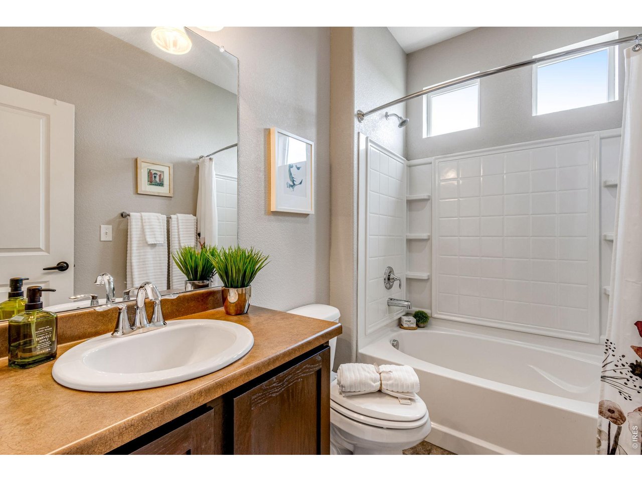 Main Level Bath