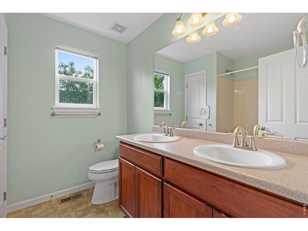 Full bath