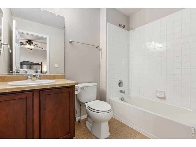 Property Photo 25 Ensuite 2
