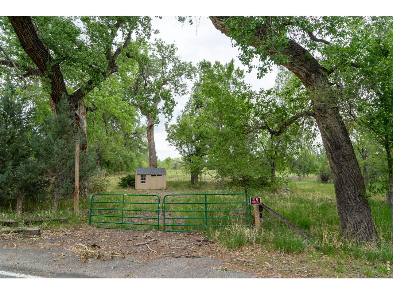 Property Photo 10 Previous homesite- taps included! 