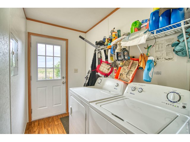 Property Photo 13 Washer/dryer included