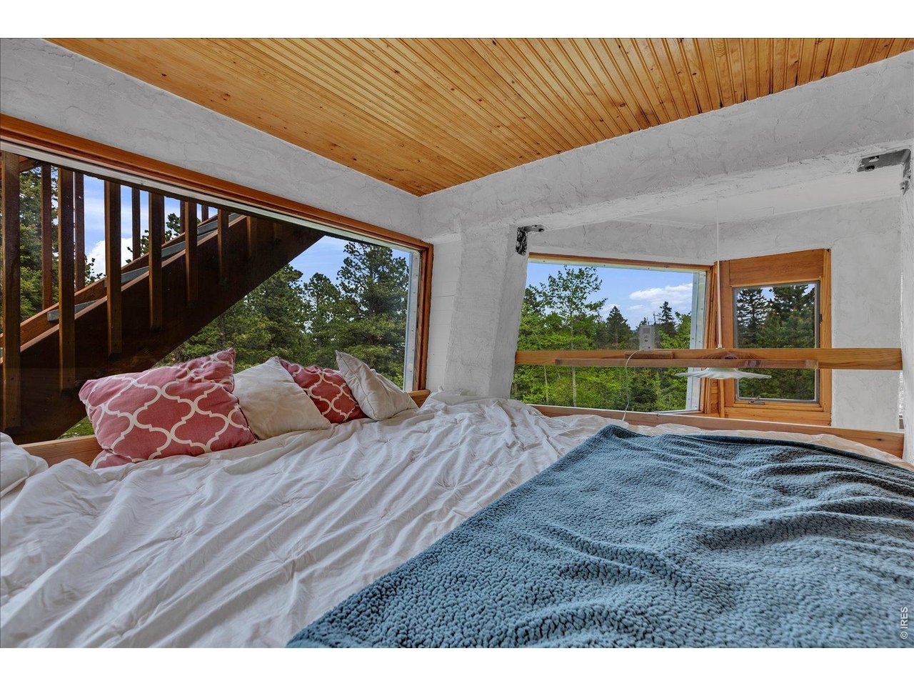 main level sleeping loft