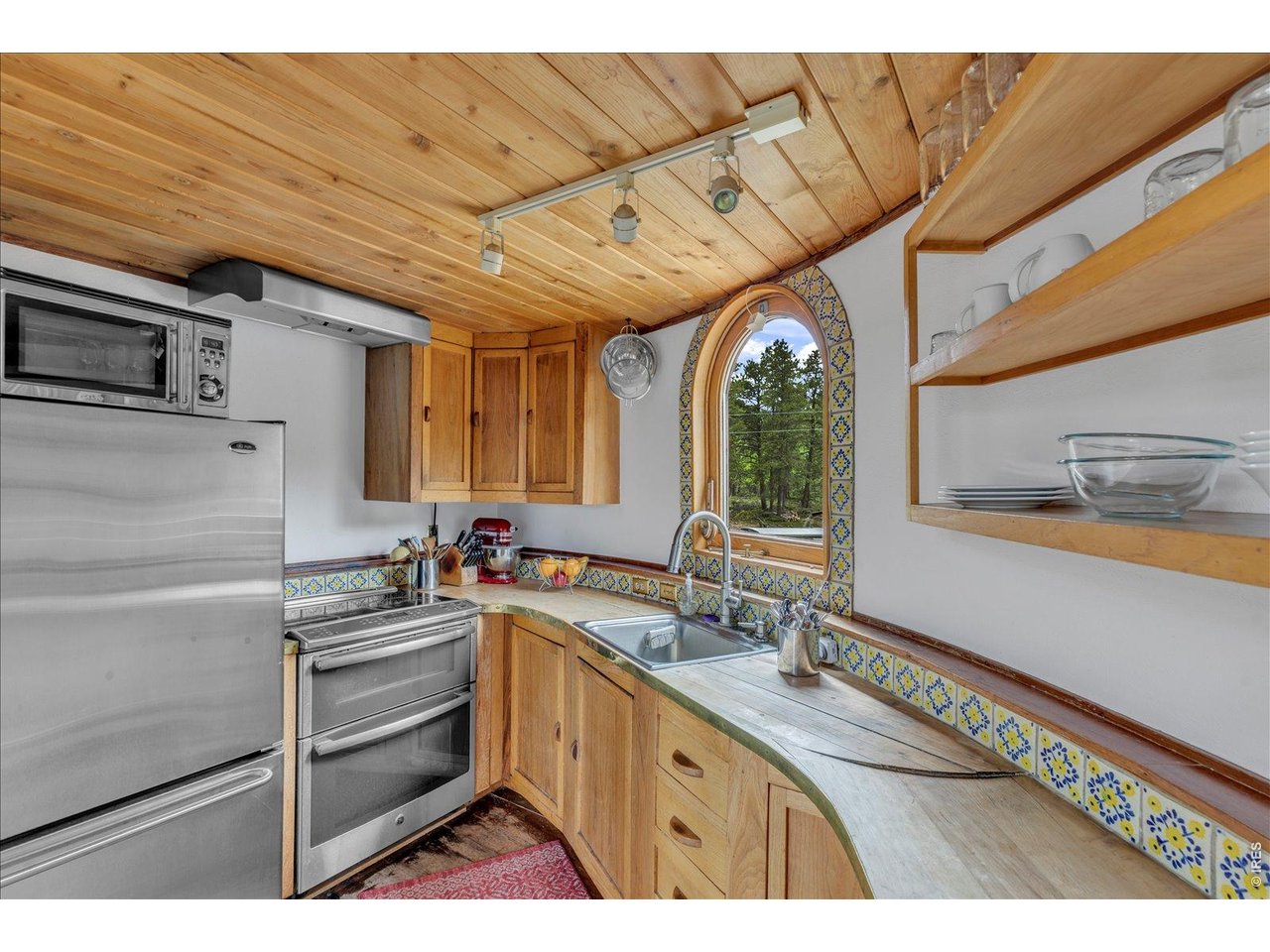 upper level kitchen