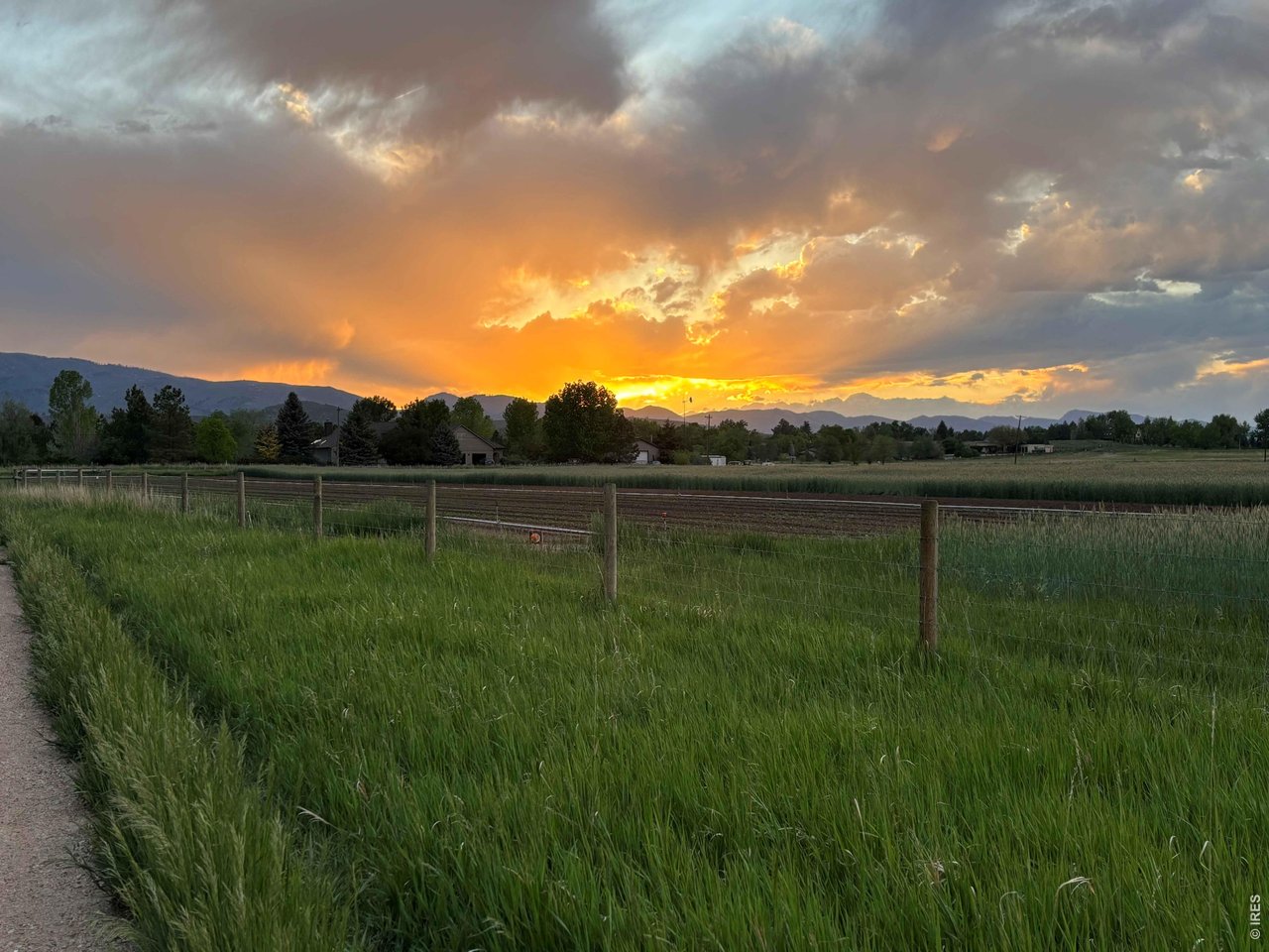 Property Photo 25 Colorado sunsets and this view is just across the street. 