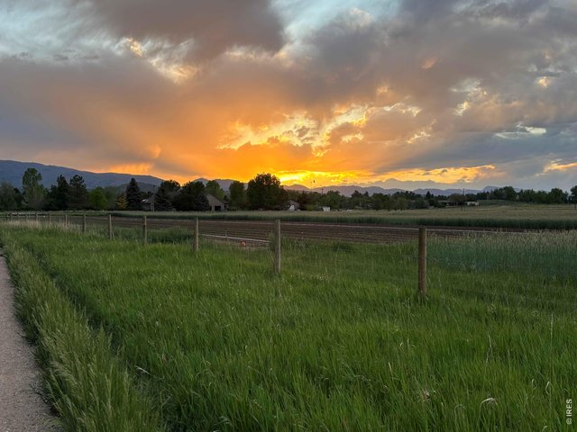Property Photo 25 Colorado sunsets and this view is just across the street. 