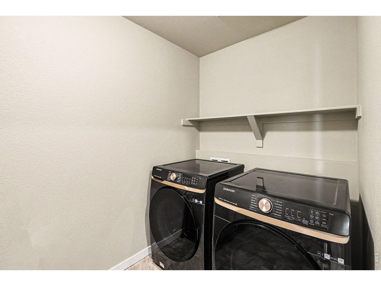 Upper Laundry