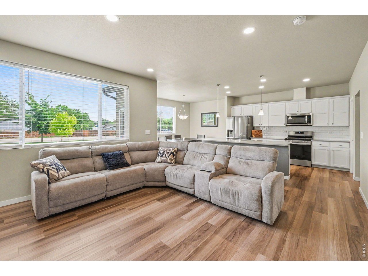 Bright & Open Flowing Floorplan