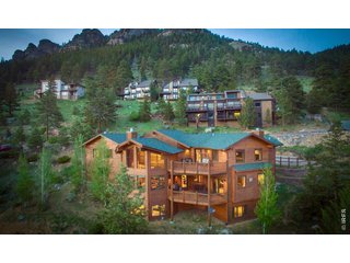 1471 Jungfrau Trl Estes Park, CO 80517