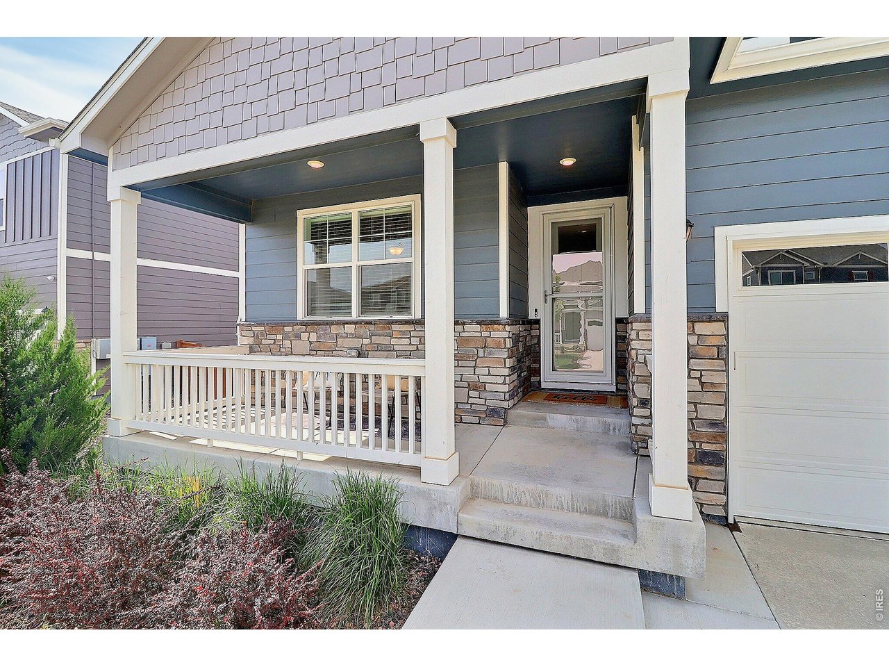 Property Photo 2 Front entry 
