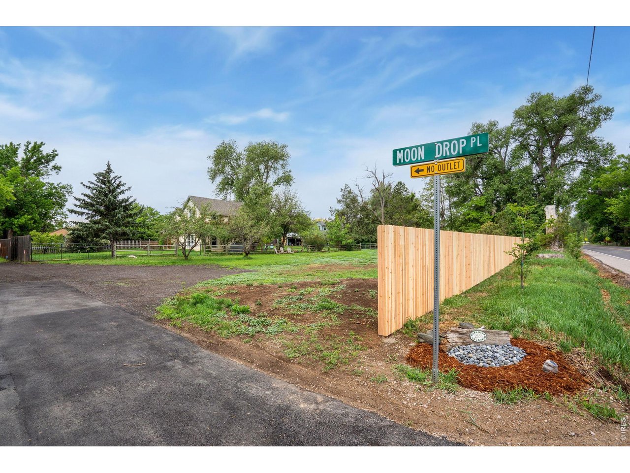 Property Photo 3 Build up to a 40' house on this lovely lot. Seller financing available for lot purchase.