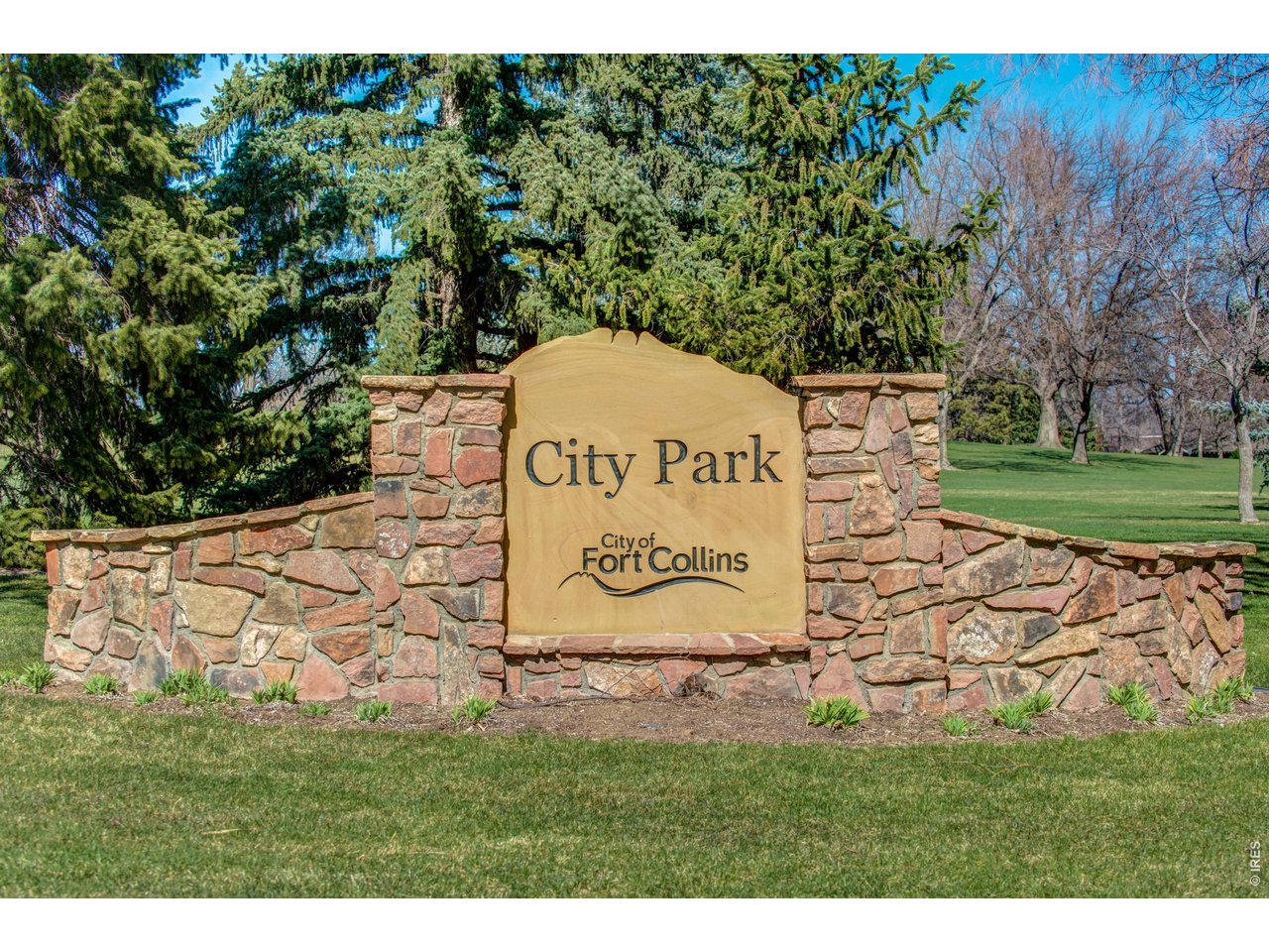 Property Photo 27 A short 10 minute bike ride to City Park 