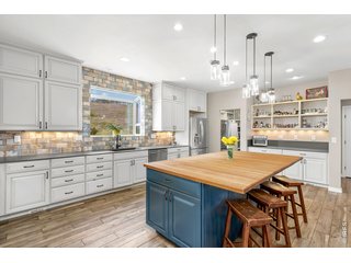 2051 Stove Prairie Rd Bellvue, CO 80512