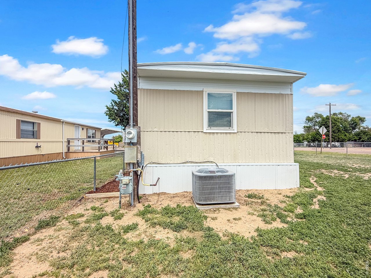 903 Phelps Central AC