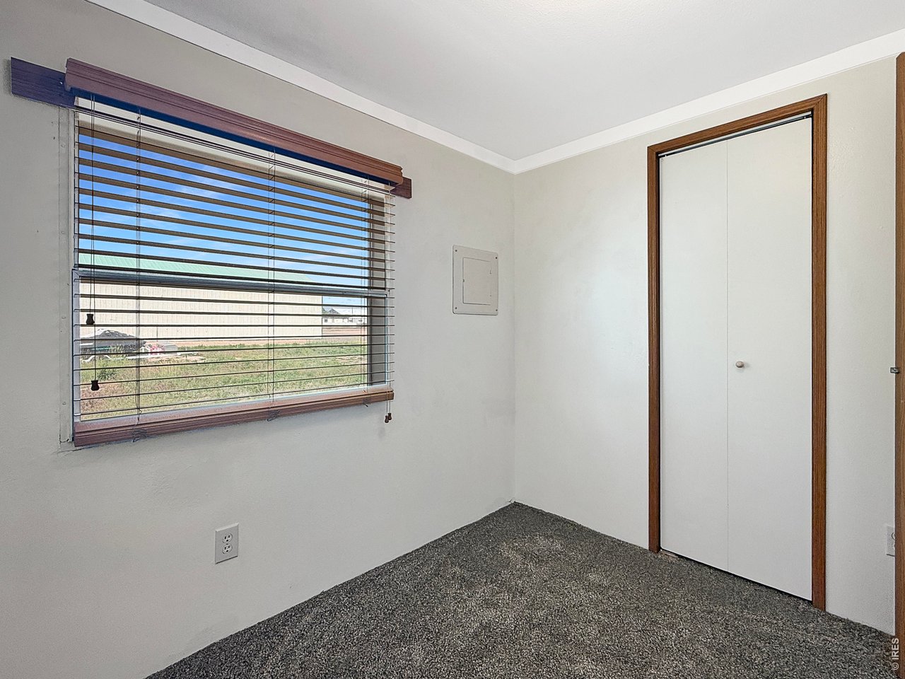 907 3rd bedroom