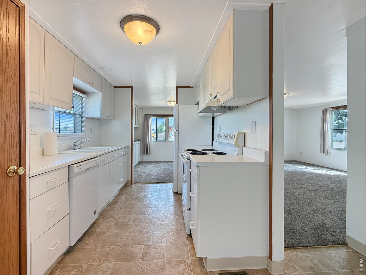 907 kitchen