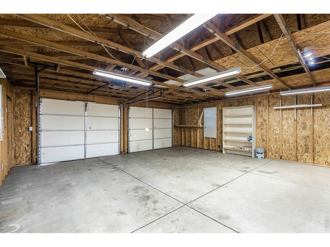 Oversized 2 Car Garage. Perfect for workshop!