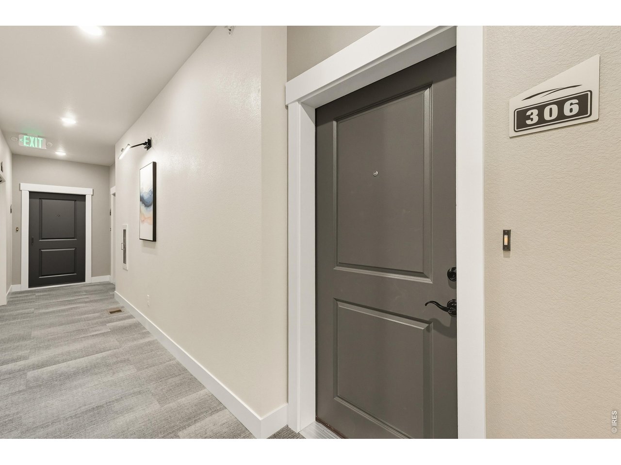 Property Photo 15 Secure entry hallway to your front door. 