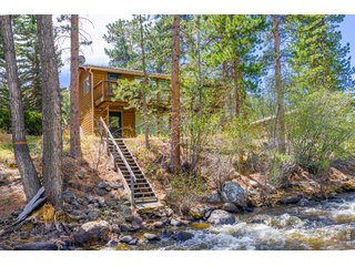 348 Crown Point Dr Bellvue, CO 80512