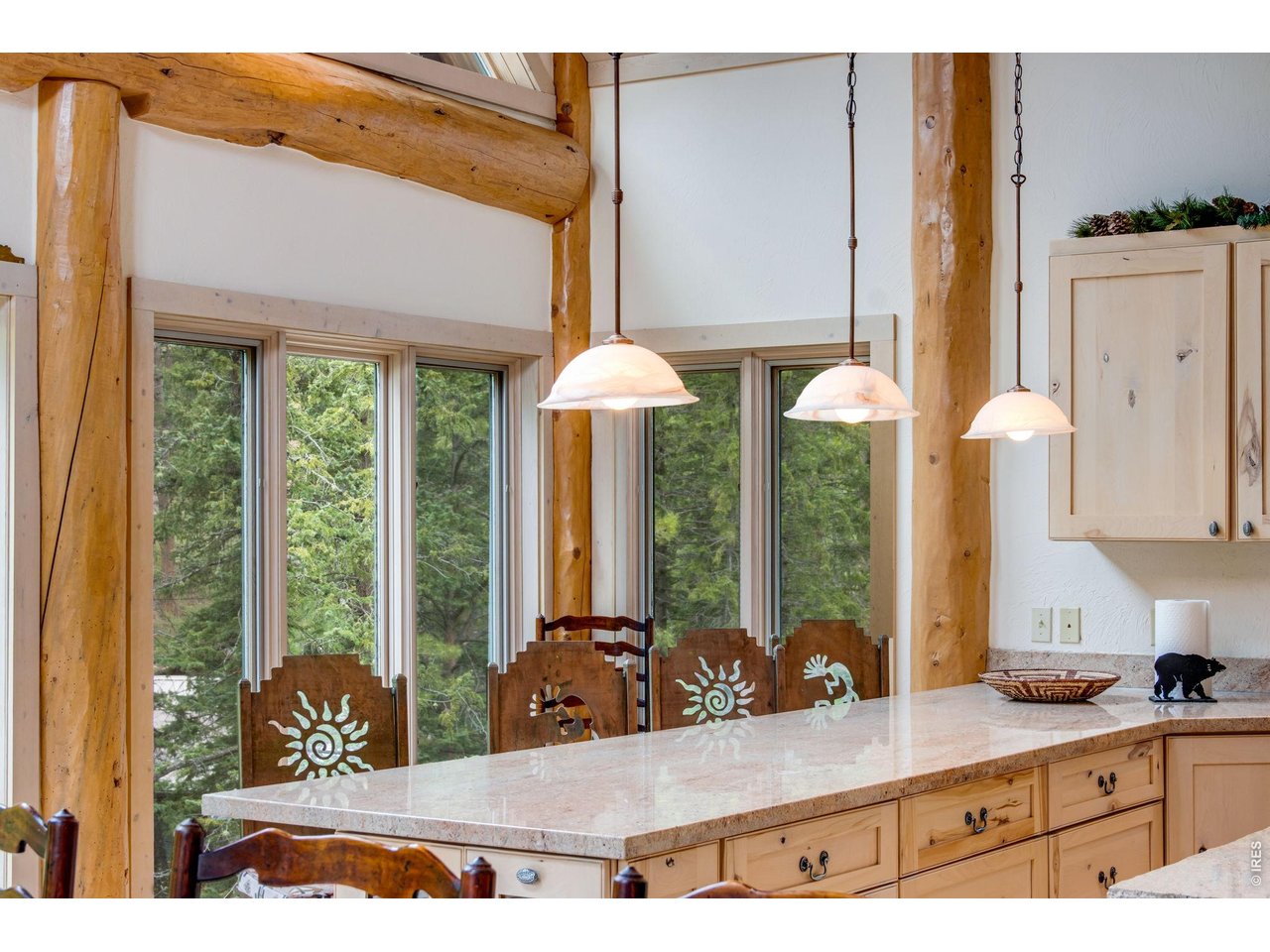 Property Photo 29 Large kitchen peninsula for easy entertaining and dining