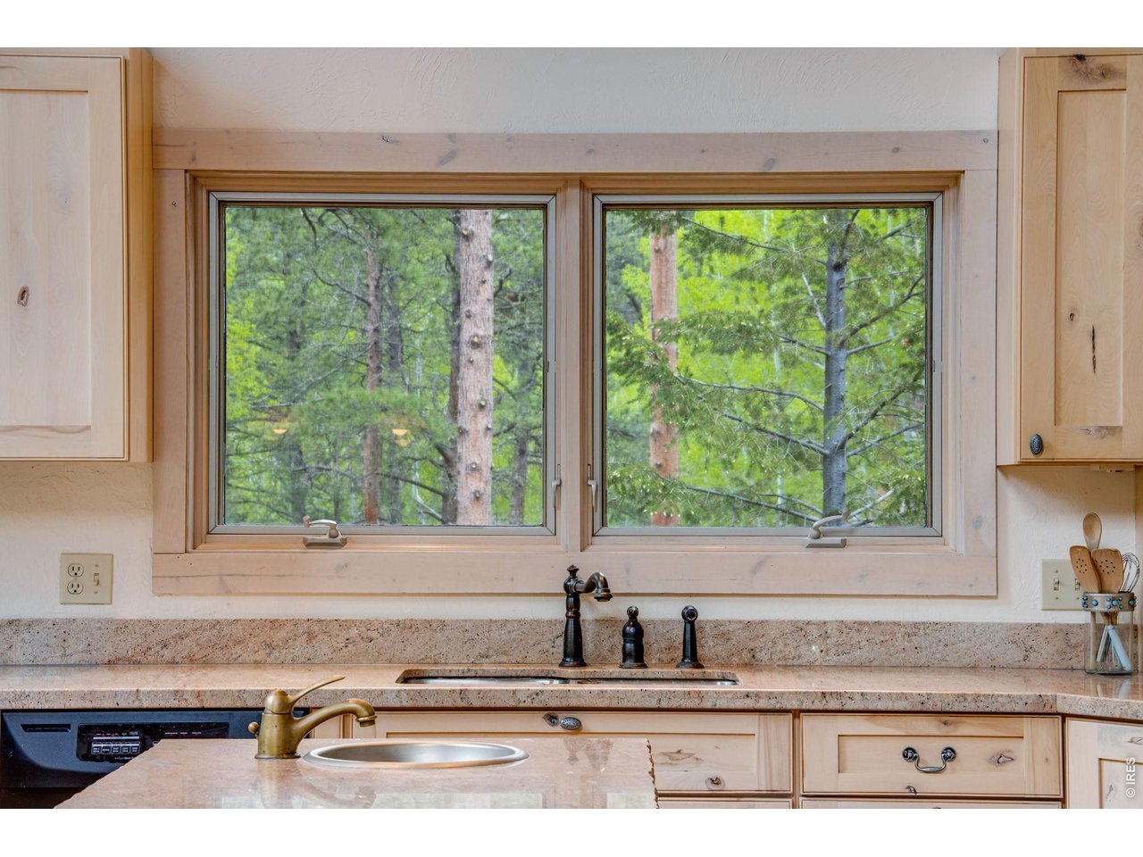 Property Photo 30 Forest views to enjoy while washing the dishes