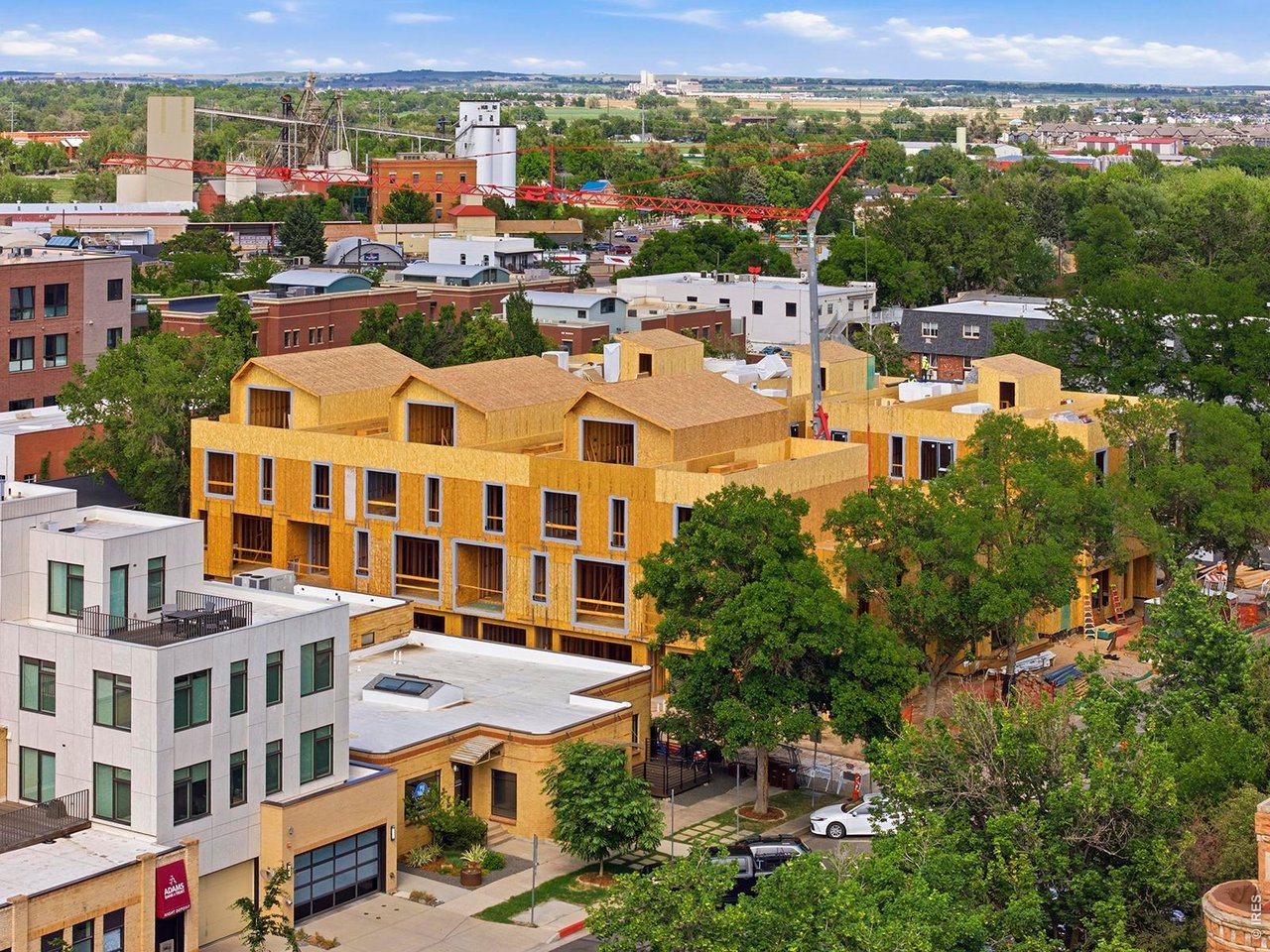 2 buildings off Oak and Mathews with Le Jardin D'Arbre private garden community courtyard in the center. Open Concept, exquisite design & features! Elegant Sustainable Urban Living. True Townhomes that live like a spacious single family, private basement