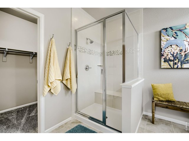 Property Photo 18 Primary Bathroom