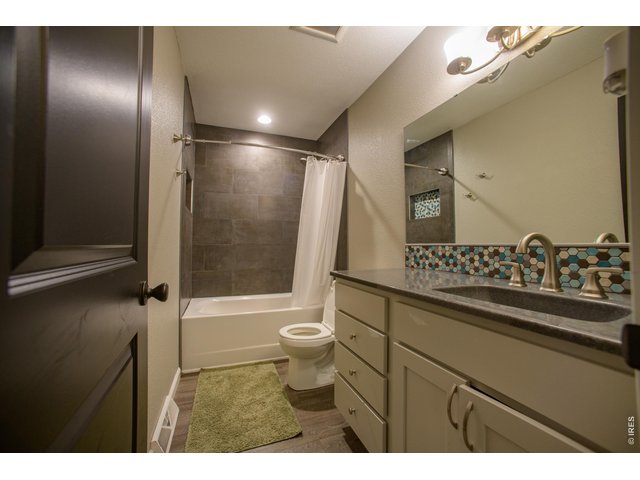 Property Photo 22 Primary Bath