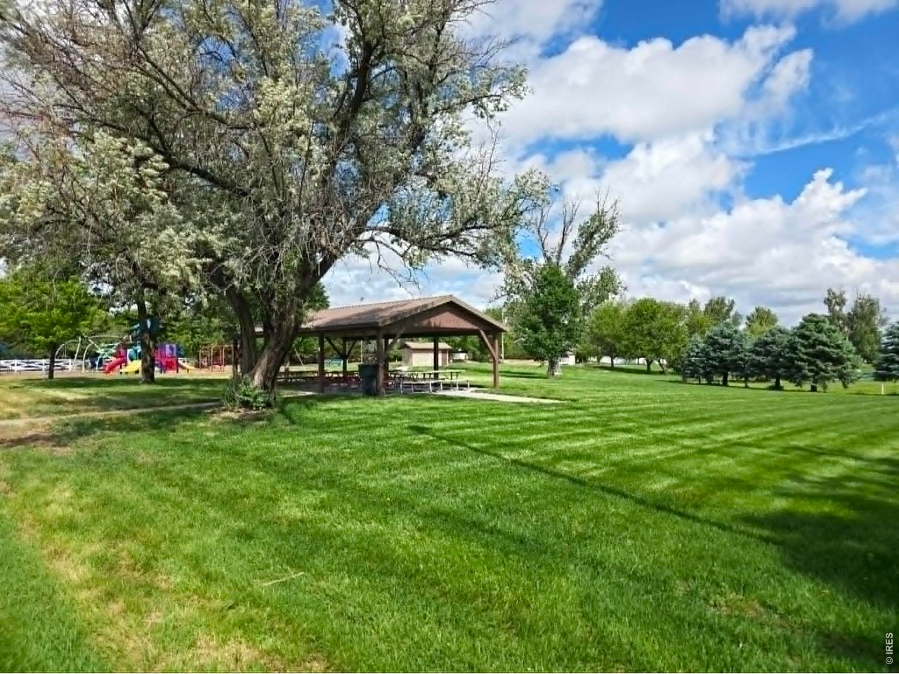 Park and picnic area behind the property 