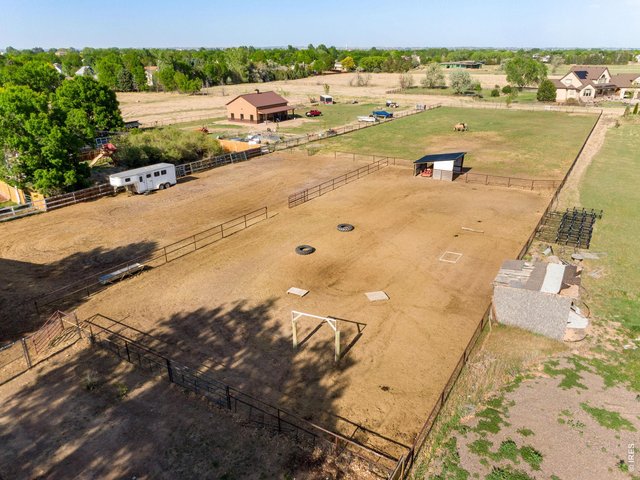 Property Photo 37 Outdoor riding arena 