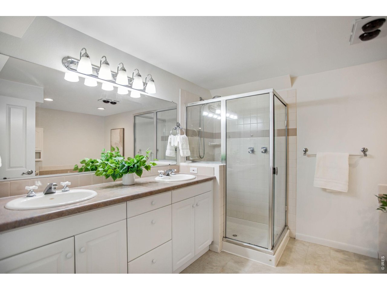 5 Piece Bathroom Suite! 