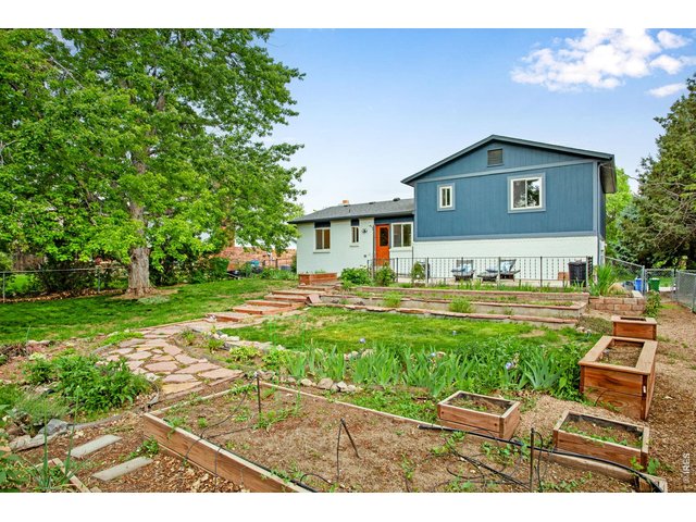 Property Photo 3 Gardener's Delight!