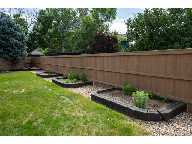 Property Photo 41 Space for your garden!