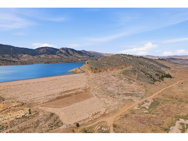 Property Photo 38 The proximity to Horsetooth Reservoir and the mountain trails is unbeatable.
