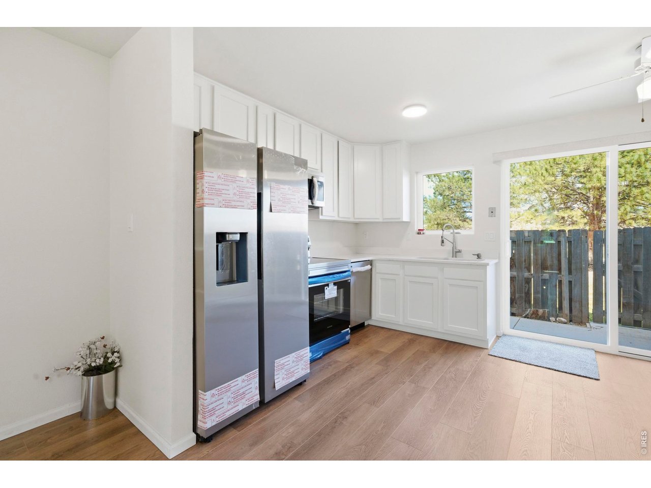 Brand new kitchen brings this 1975 home up to modern standards.
