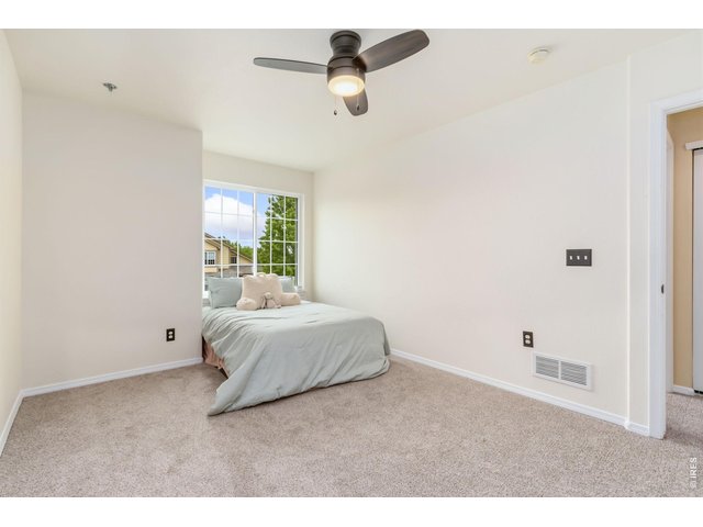 Property Photo 29 Bed 3