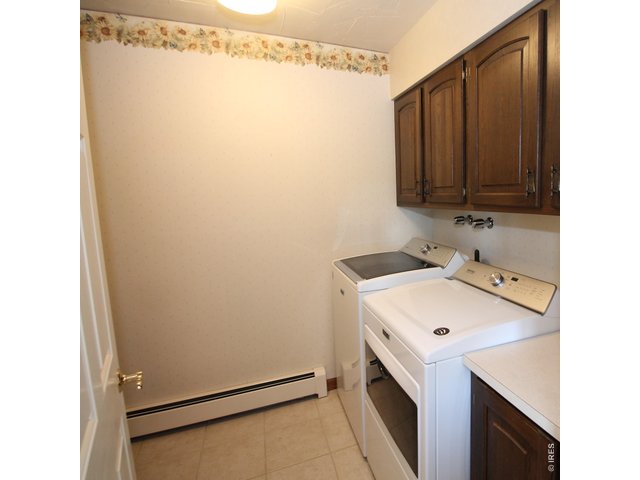 Property Photo 18 Laundry