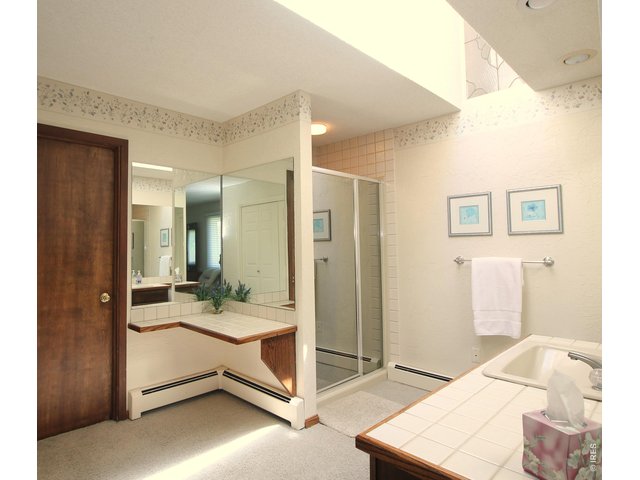 Property Photo 22 Primary Bath