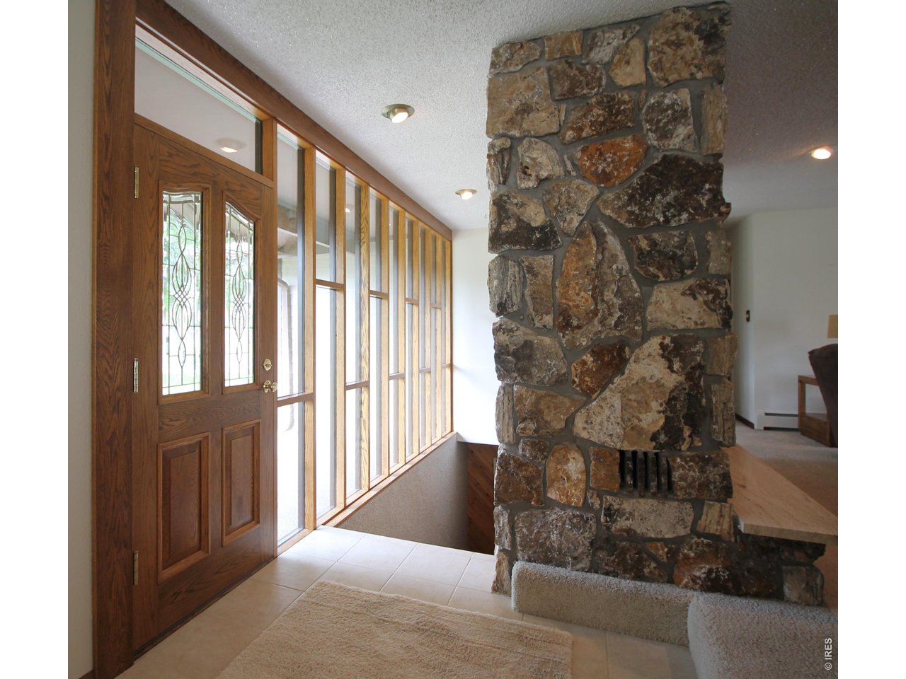 Property Photo 8 Entry