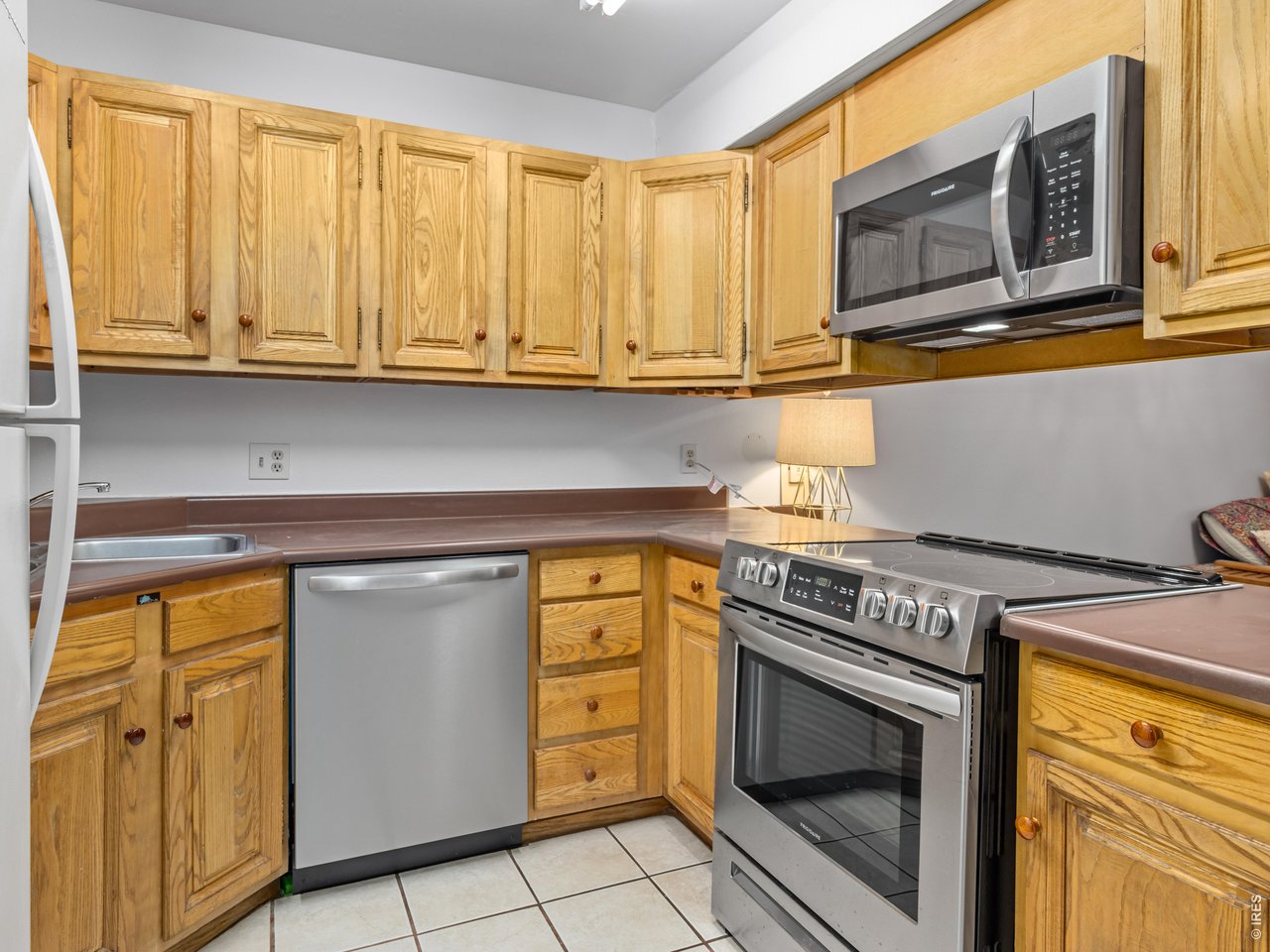 kitchen with stainless steel appliances.