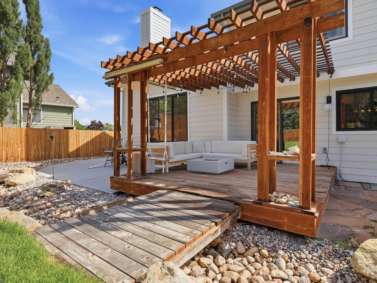 Patio even includes a swing!