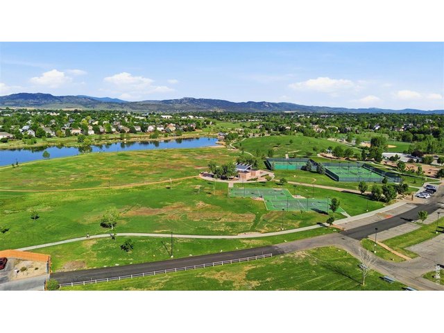 Property Photo 32 Basketball courts just 1 mile away