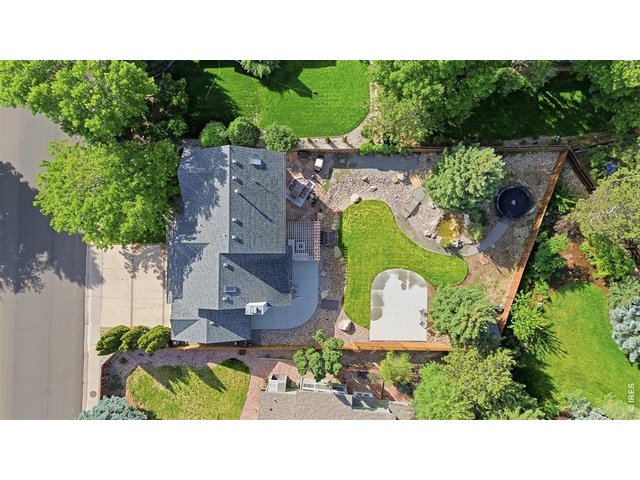 Property Photo 30 10k sq ft lot!