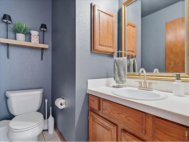 Property Photo 16 First floor half bath