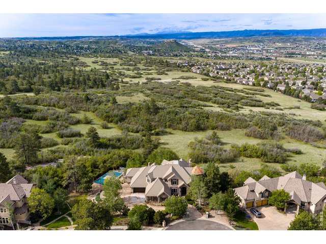 Property Photo 46 1 acre featuring mature landscaping, sprinkler and drip plus backs to hundreds of acres of private open space